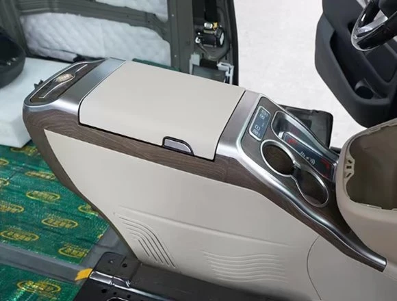 Installation effect of car armrest_5