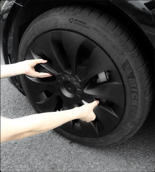 Easy-to-install Tesla hubcaps Easy-to-install Tesla hubcaps