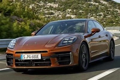 Yangi Porsche Panamera rasmiy xaritasi ekspozitsiyasi