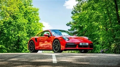 Porsche 911 gibrid shu yoz boshida debyut qiladi