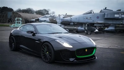 Lister modifikatsiyalangan Jaguar F-Type SVR 666 ot kuchiga ega.