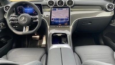 Mercedes GLC 300 Coupe'ning ajoyib ichki ko'rinishi
