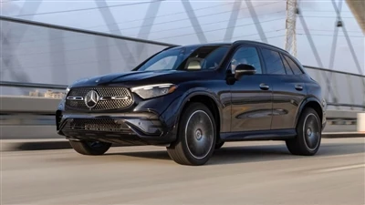 Mercedes GLC300 bilan nima raqobat qiladi